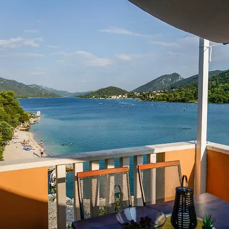 Ponta Apartment