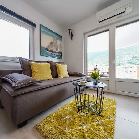 Ponta Apartment