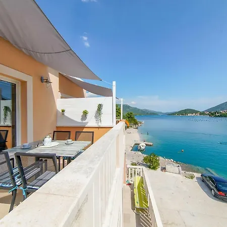 Apartment Ponta
