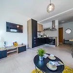 Ponta Apartament *